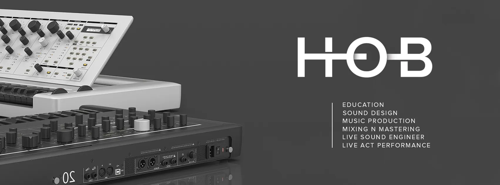 HOB grey cover with synthesizer