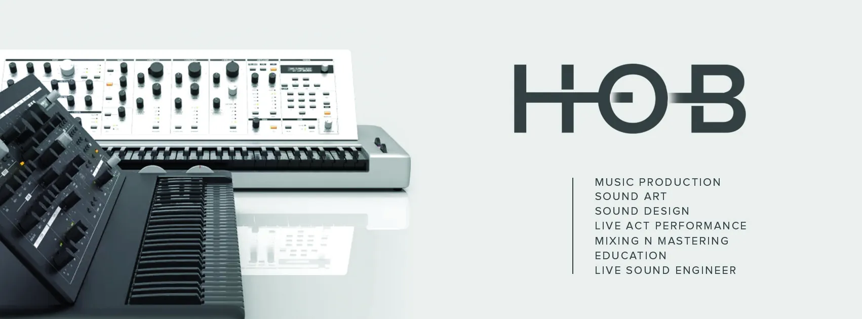 HOB white cover with synthesizer