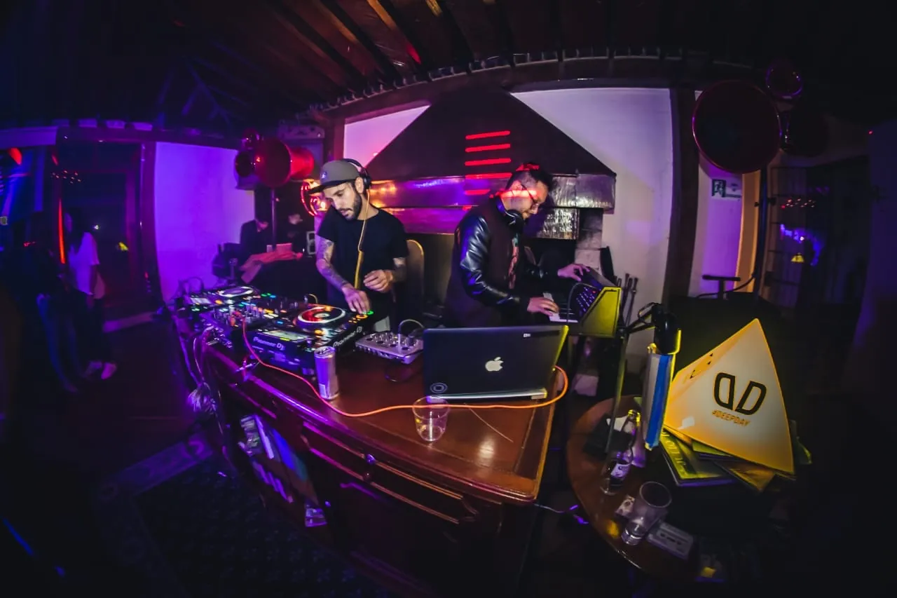 HOB live at Mixology, Baja California Sur (1)