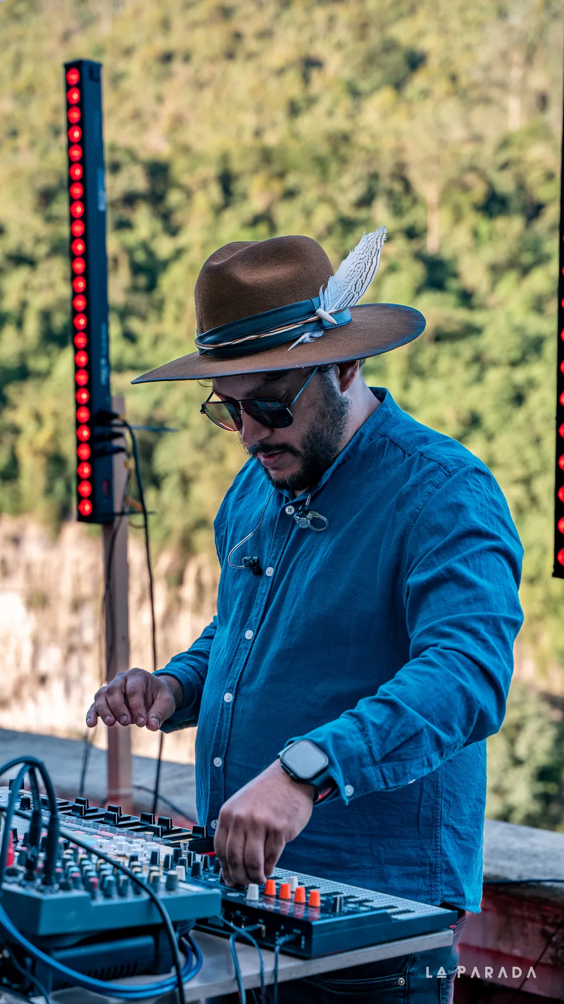 HOB live on the terrace at Salto del Tequendama (1)
